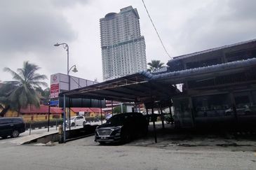 Jalan Raja Alang 