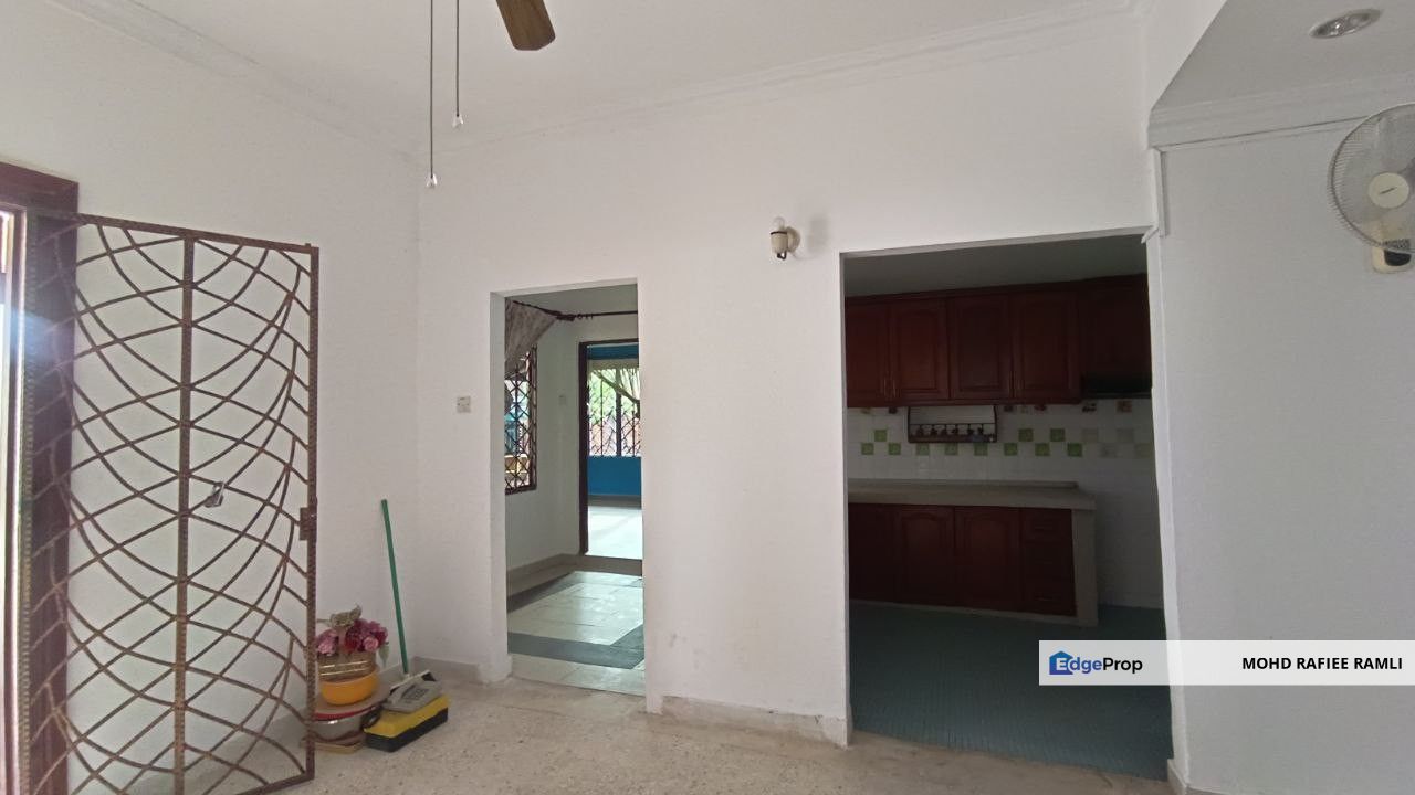 2 Storey Semi D with Walking Distance (600m) to MRT Kajang for Sale , Selangor, Kajang