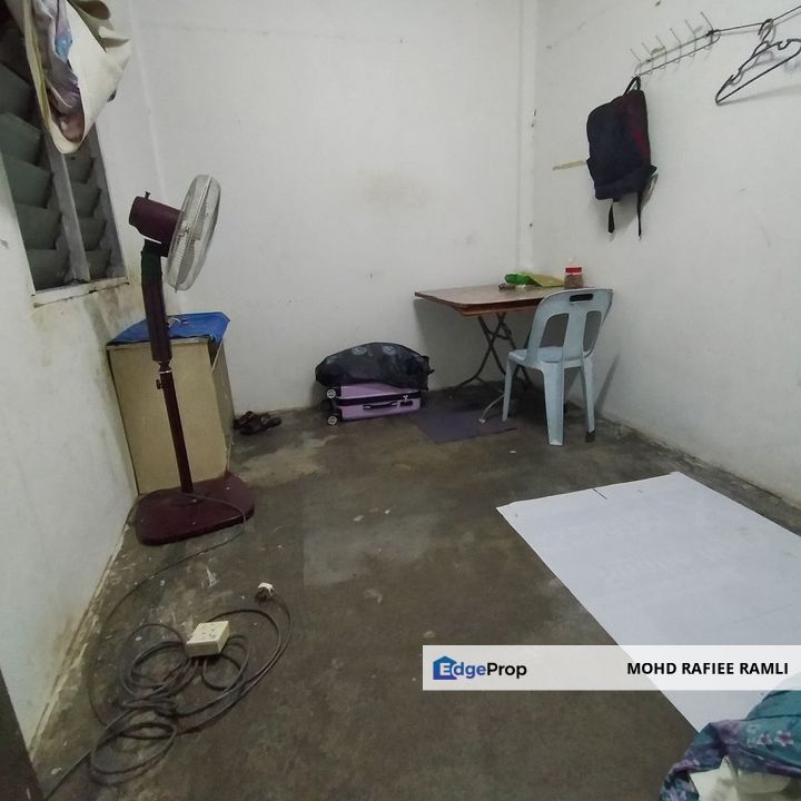 Good Location Pangsapuri Mawar Taman Putra Kajang for Sale, Selangor, Kajang