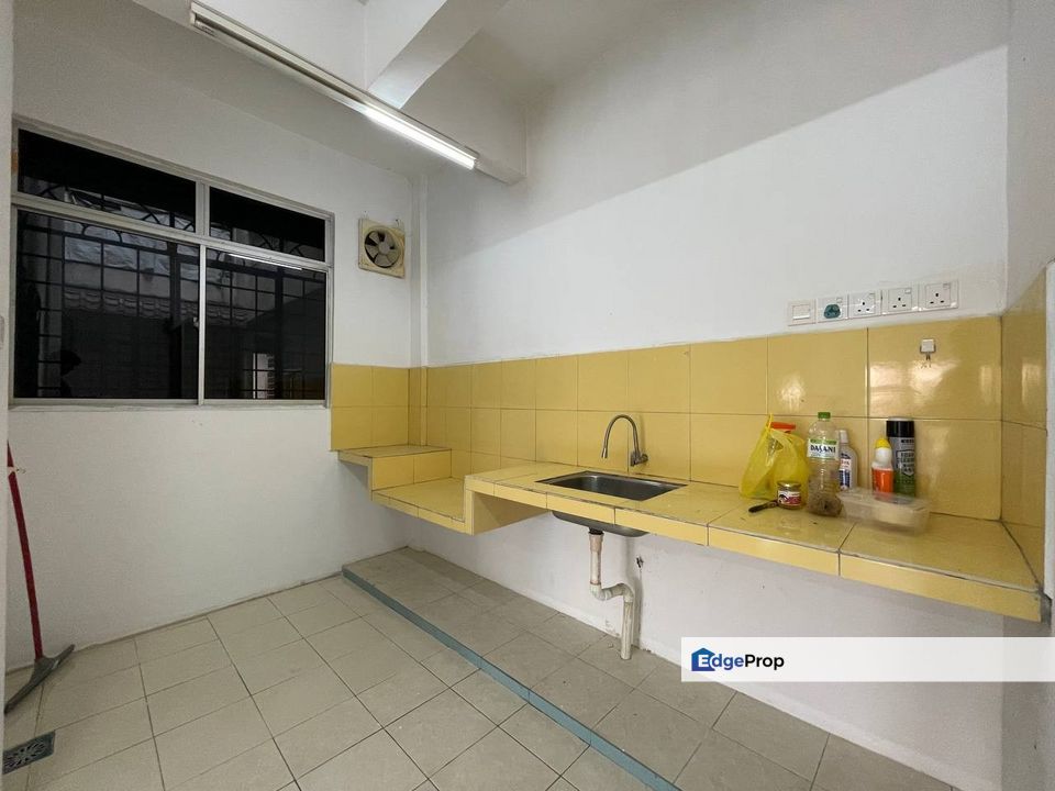 Ground Floor Merak Apartment, Selangor, Subang