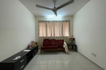 Johan Court Flat @ Alam Perdana