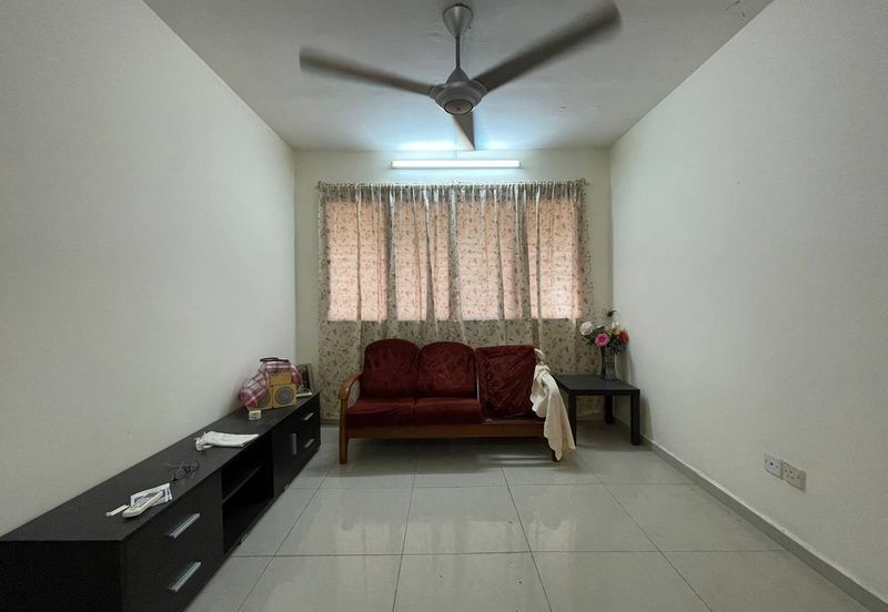 Johan Court Flat @ Alam Perdana