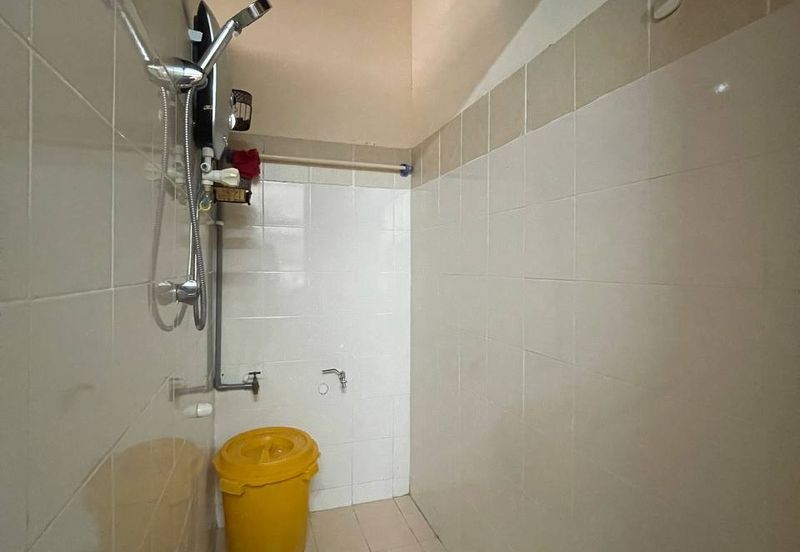 Johan Court Flat @ Alam Perdana