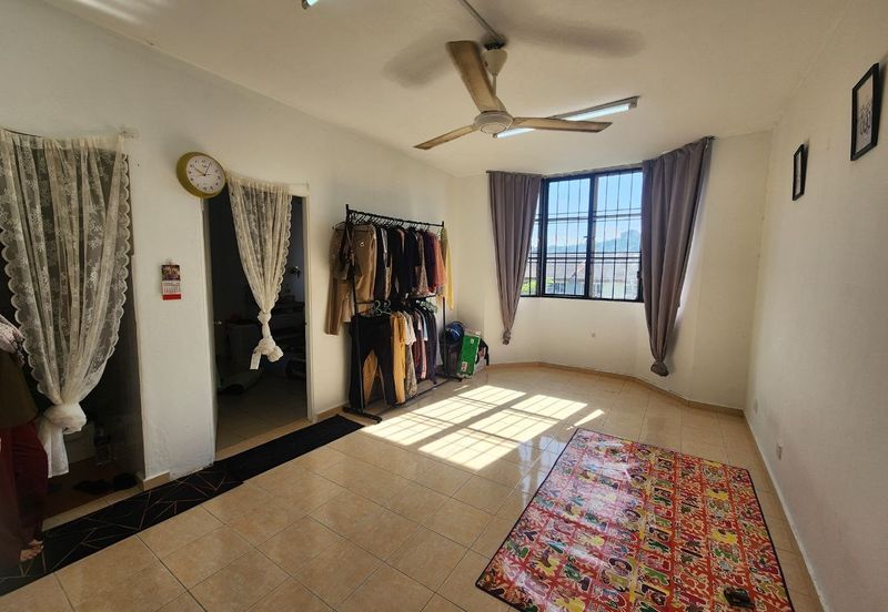 Desa Temenggong Apartment