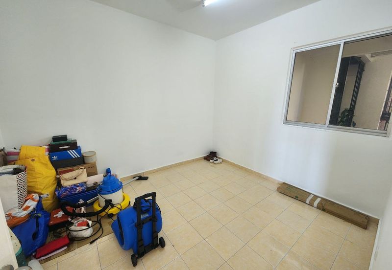 Desa Temenggong Apartment