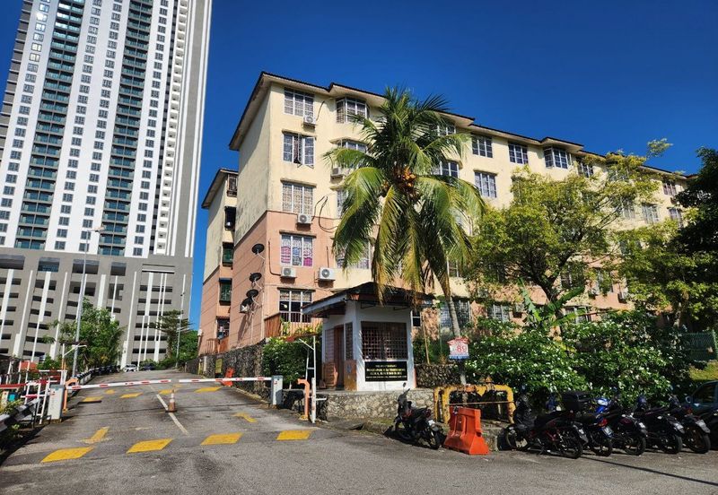 Desa Temenggong Apartment