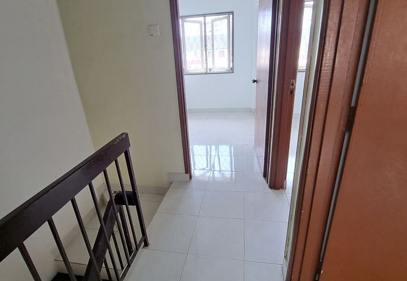 Dahlia Apartment, Pandan Indah