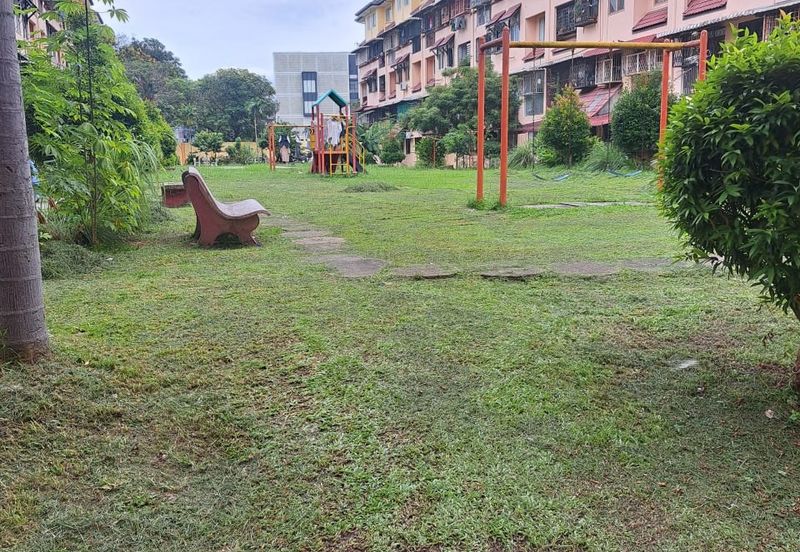 Dahlia Apartment, Pandan Indah