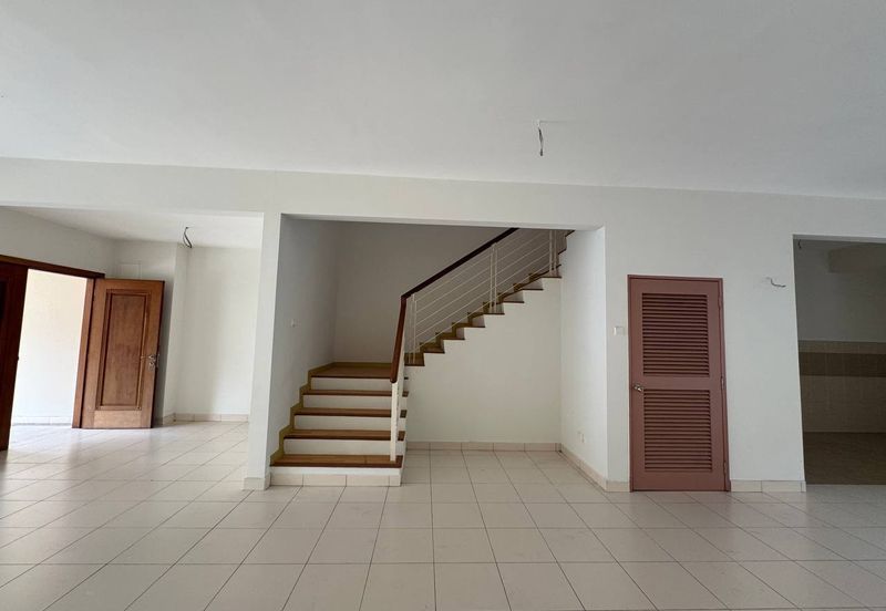 Opulenia @ Denai Alam