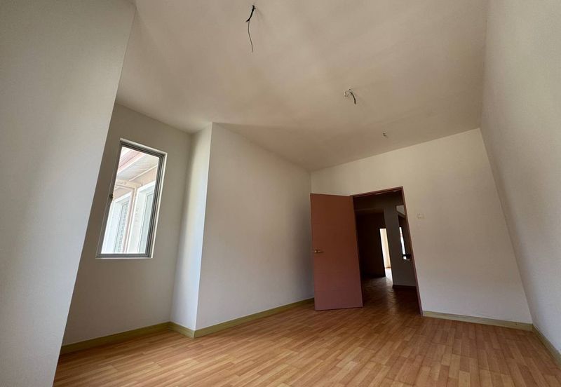 Opulenia @ Denai Alam