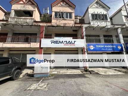 3 Storey Shoplot Kosmopleks Bdr Baru Salak Tinggi, Selangor, Sepang