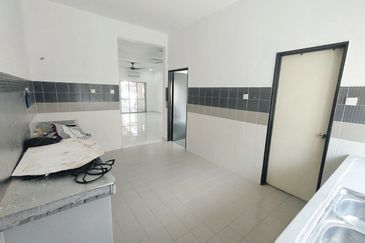 Kota Puteri, Batu Arang