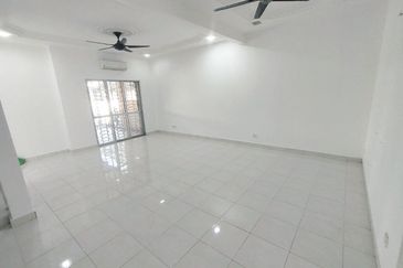 Kota Puteri, Batu Arang