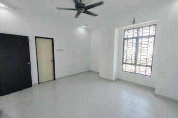 Kota Puteri, Batu Arang