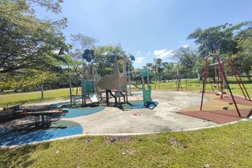 Kota Puteri, Batu Arang