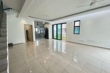 Puteri Aira @ Kota Puteri