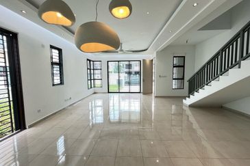 Puteri Aira @ Kota Puteri