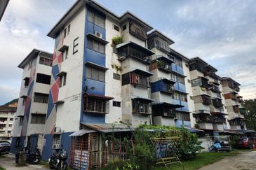 Apartment Taman Pinggiran Batu Caves