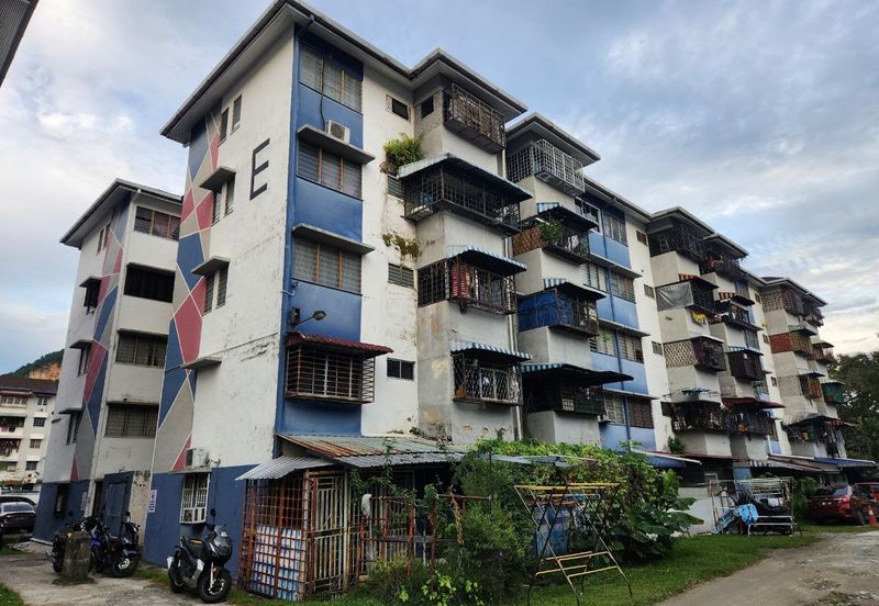 Apartment Taman Pinggiran Batu Caves