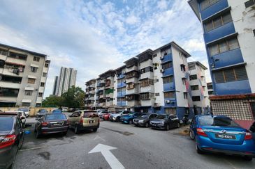 Apartment Taman Pinggiran Batu Caves