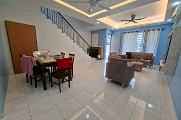 Kota Puteri, Batu Arang