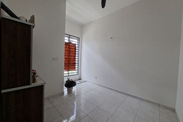 Kota Puteri, Batu Arang