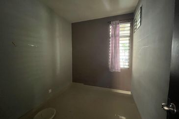 Ariza Garden Villa @ Taman Raintree