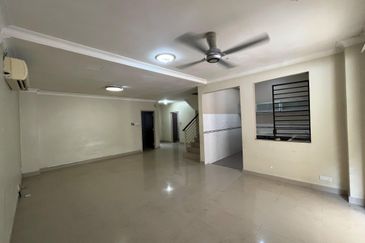 Ariza Garden Villa @ Taman Raintree