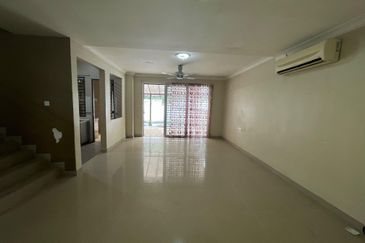 Ariza Garden Villa @ Taman Raintree