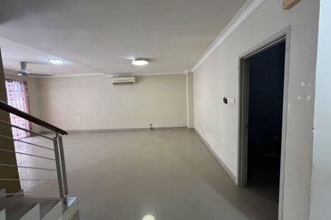 Ariza Garden Villa @ Taman Raintree