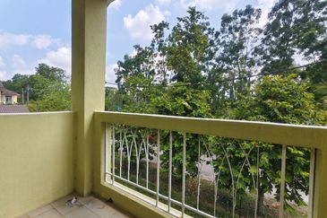 Kota Puteri, Batu Arang