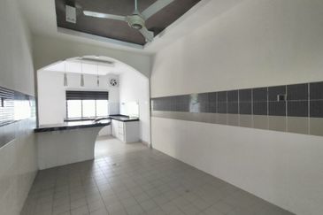 Kota Puteri, Batu Arang