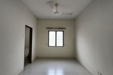 Kota Puteri, Batu Arang