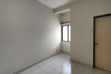 Kota Puteri, Batu Arang