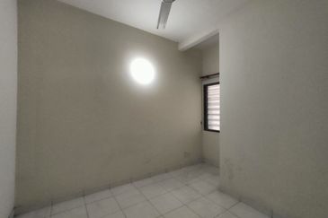 Kota Puteri, Batu Arang