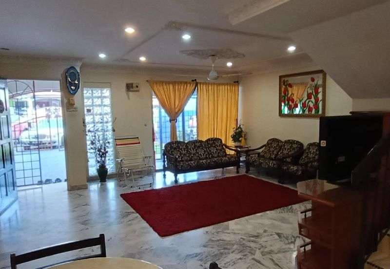 Taman Mawar, Bandar Baru Salak Tinggi