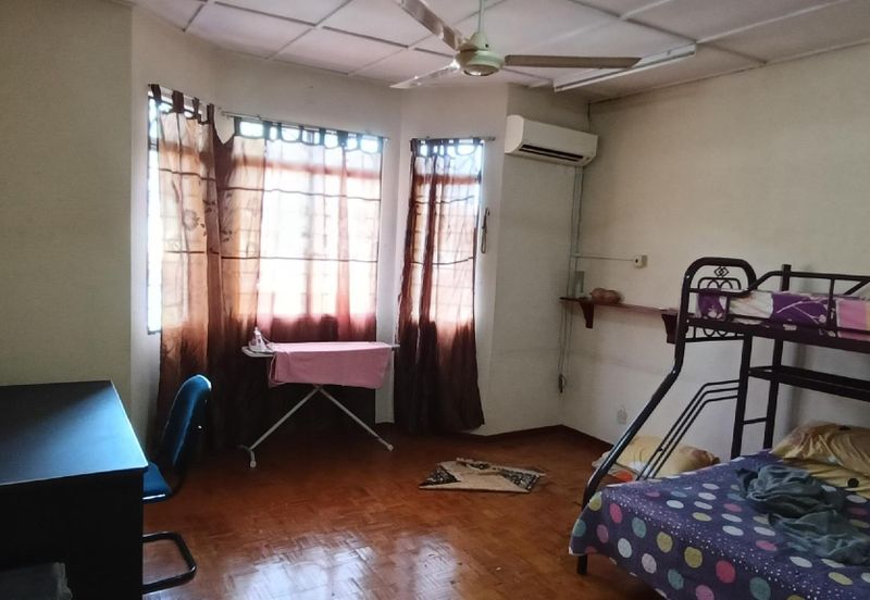 Taman Mawar, Bandar Baru Salak Tinggi