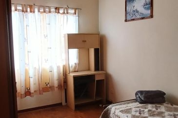 Taman Mawar, Bandar Baru Salak Tinggi