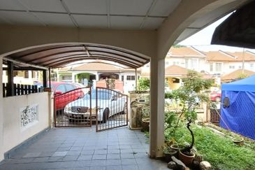 Taman Mawar, Bandar Baru Salak Tinggi