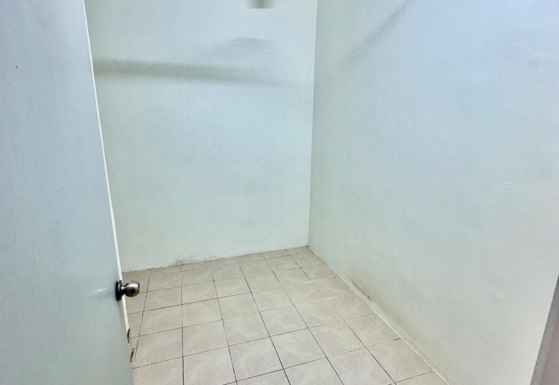 Residensi Bistaria, Ukay Bistari