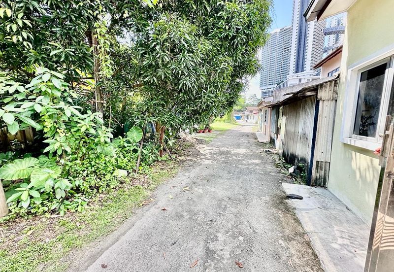 AU 1 (Datuk Keramat)