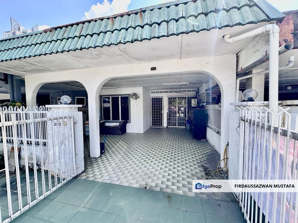 AU 1 Datuk Keramat Single Storey Terrace, Selangor, Keramat
