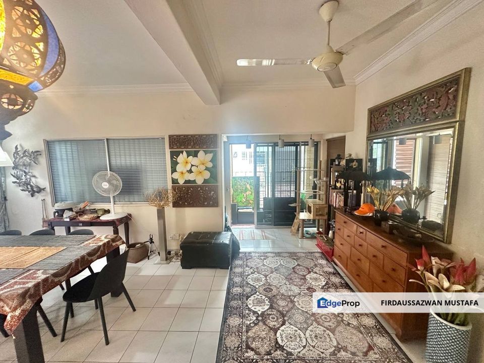 Double Storey Terrace Taman Bukit Setiawangsa End Lot, Kuala Lumpur, Taman Setiawangsa