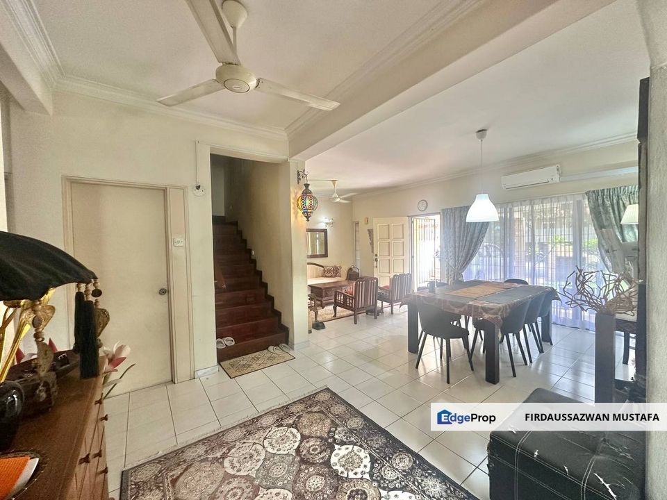 Double Storey Terrace Taman Bukit Setiawangsa End Lot, Kuala Lumpur, Taman Setiawangsa