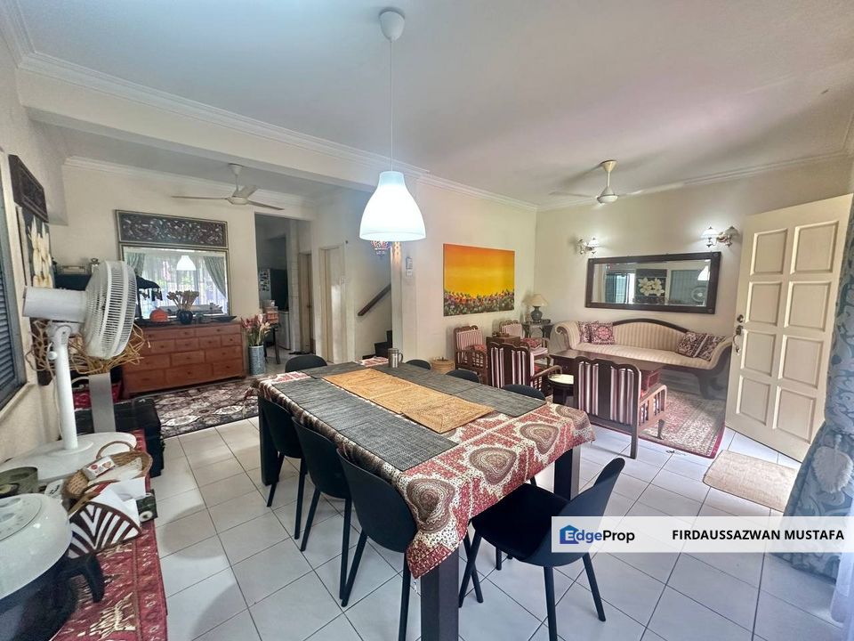 Double Storey Terrace Taman Bukit Setiawangsa End Lot, Kuala Lumpur, Taman Setiawangsa