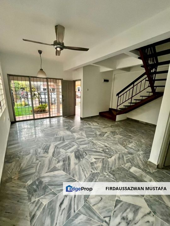 Saujana Utama 1 Sungai Buloh Double Storey, Selangor, Sungai Buloh