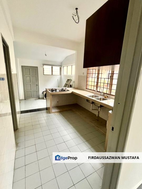 Saujana Utama 1 Sungai Buloh Double Storey, Selangor, Sungai Buloh