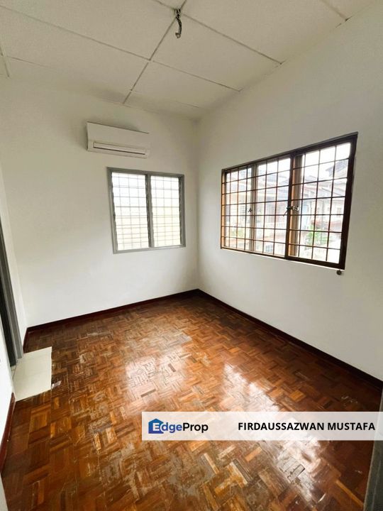 Saujana Utama 1 Sungai Buloh Double Storey, Selangor, Sungai Buloh