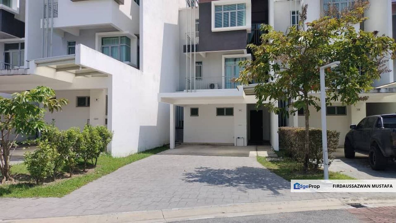 3Storey Schumann Superlink House Symphony Hills Cyberjaya for Rental