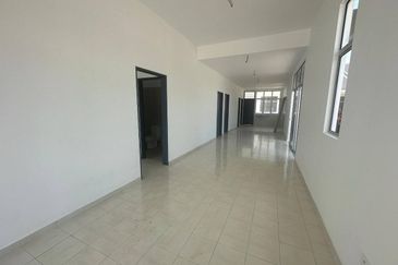 Pulau Indah ( Pulau Lumut )